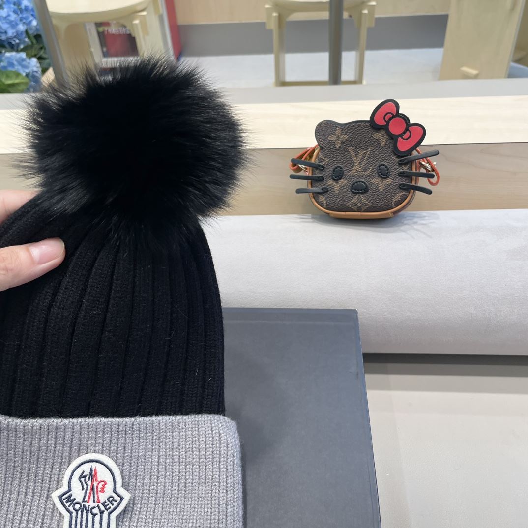 Moncler Caps